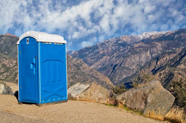 Best Porta potty delivery and setup  in Beresford, SD